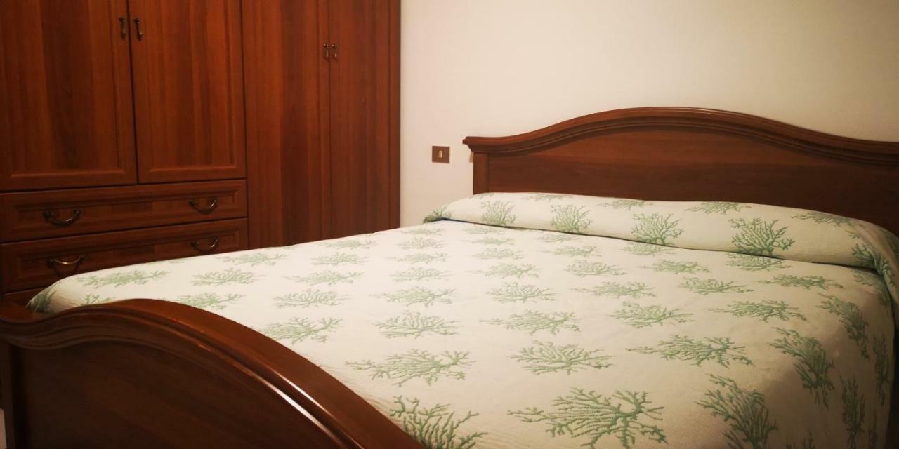 Casa Vacanza Giulia Budoni Buitenkant foto